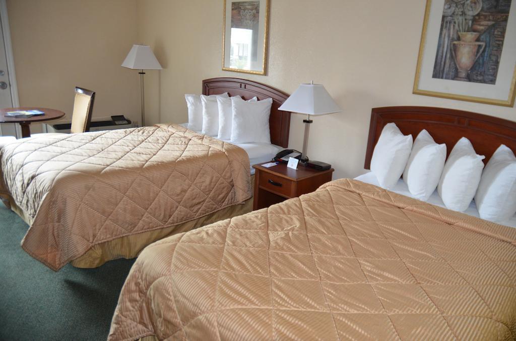 Rodeway Inn Chattanooga Room photo